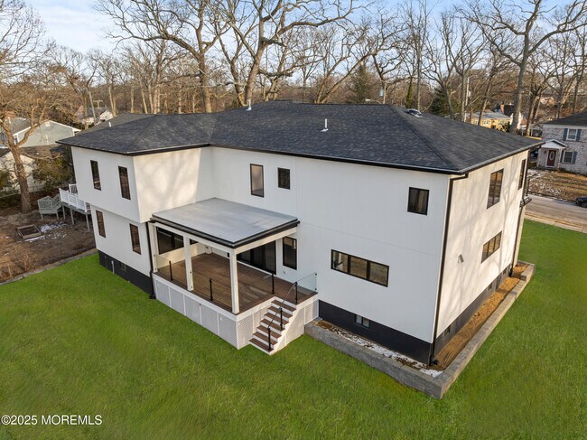 Building Photo - 459 Harnell Ave