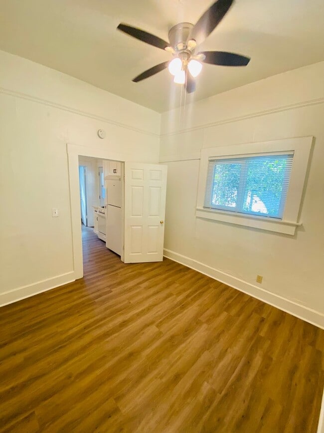 Building Photo - Reserve Now for June 2026! Updated House in Downtown Chico