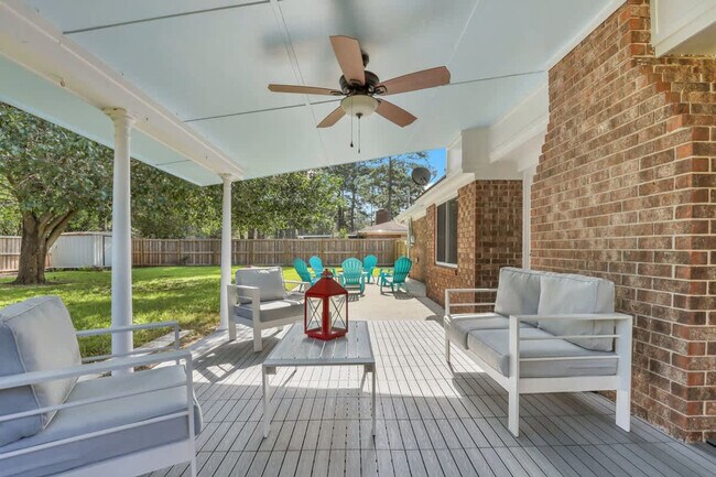 Building Photo - 402 Symons St