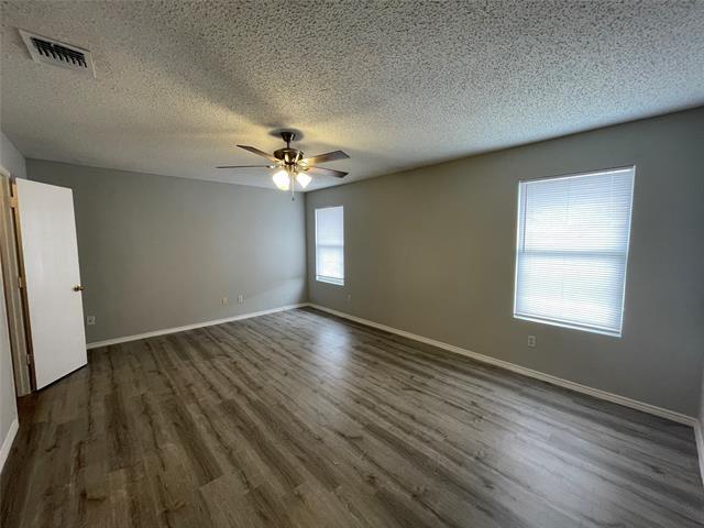 Building Photo - 4611 Wedgewood Dr