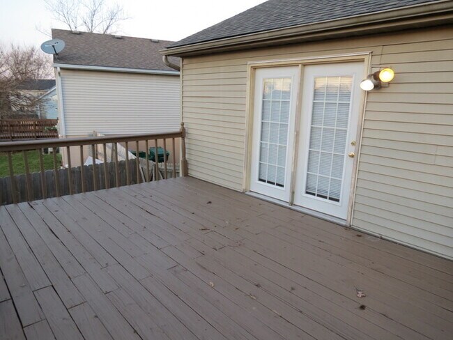 Building Photo - 2129 Brett Ct