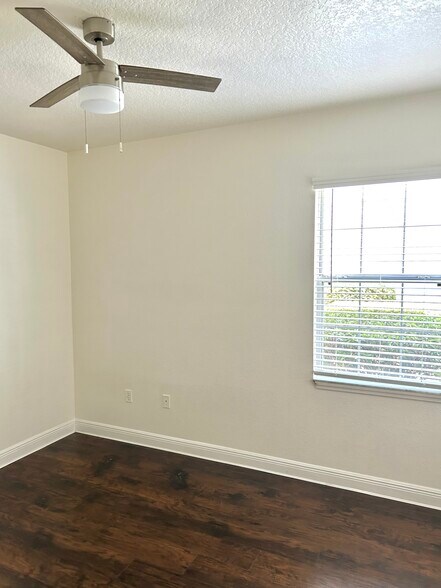 Building Photo - 316 Southern Pecan Cir
