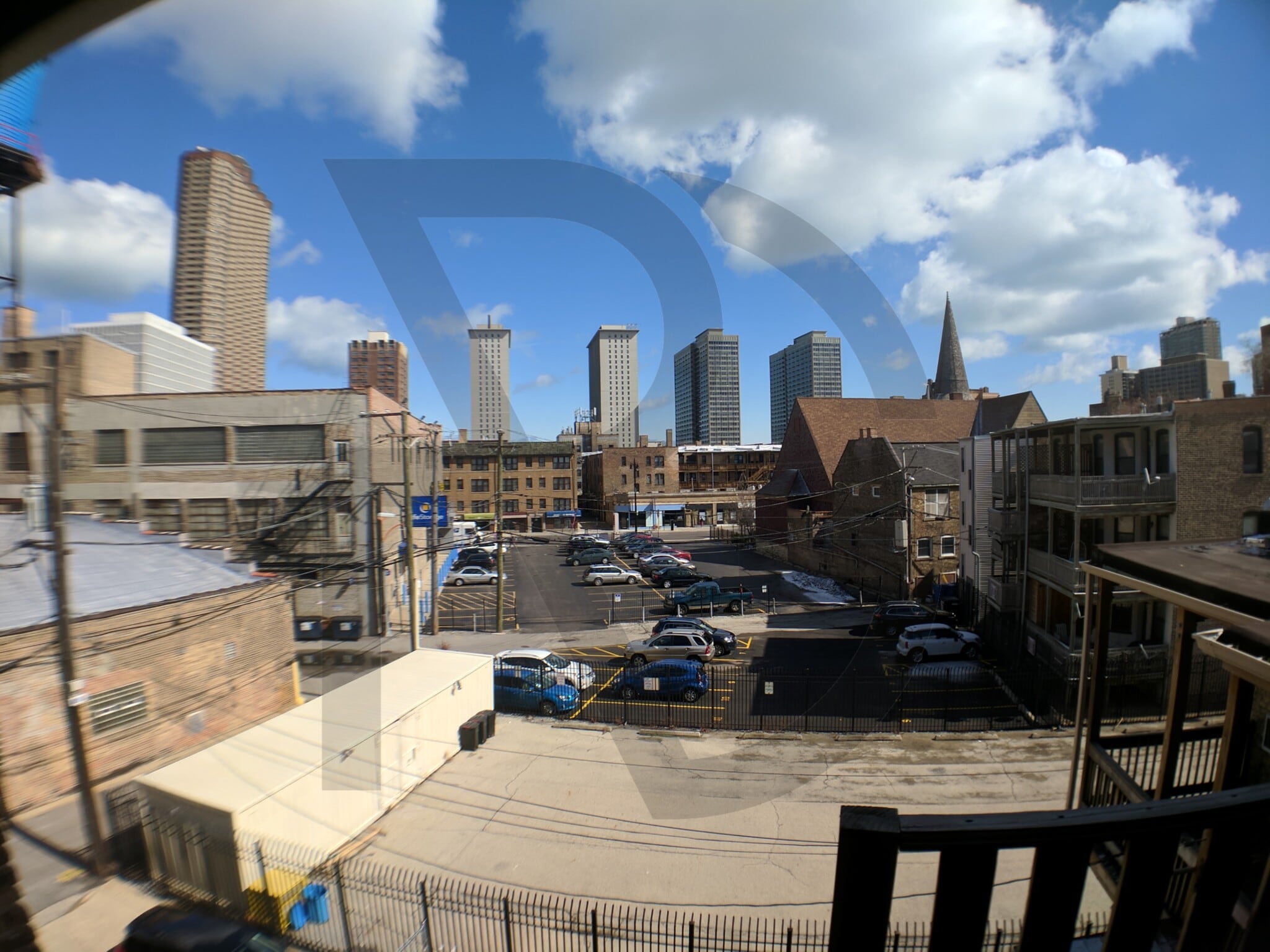 Building Photo - 736 W Addison St