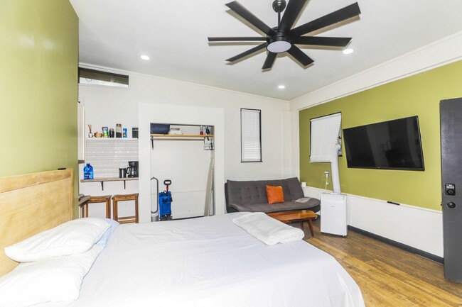 Building Photo - North Shore Furnished Studio  in Waialua -...