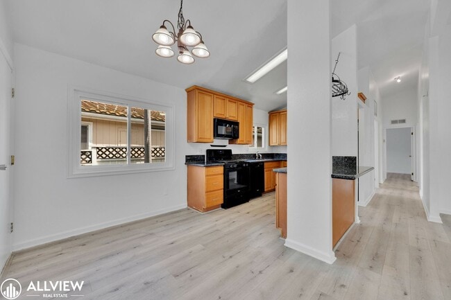 Building Photo - Charming 3-Bedroom Home in Rancho Bernardo...