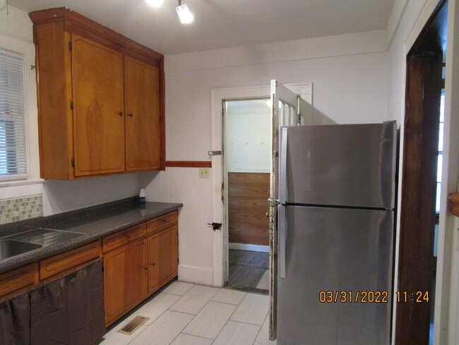 Building Photo - 326 N Magnolia St