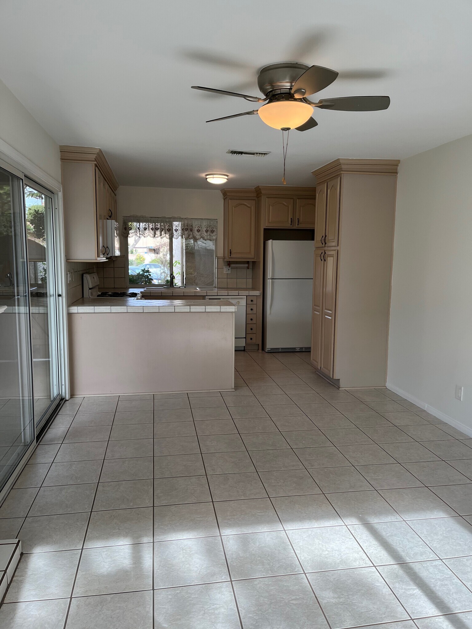 Building Photo - 22008 Lemarsh St