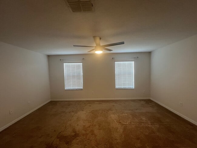 Building Photo - 2133 Golden Falcon Dr