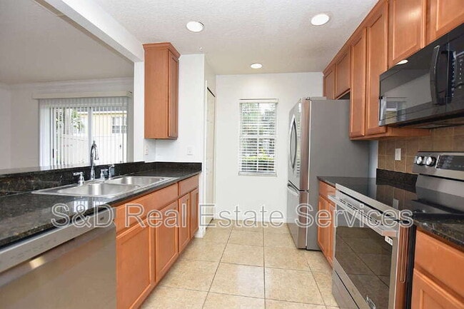 Building Photo - 5365 River Rock Rd