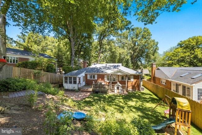 Building Photo - 3604 Husted Dr