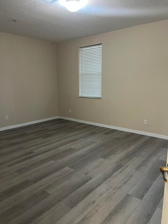 Building Photo - 1582 Grande Cull Way