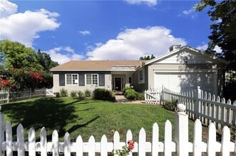 Building Photo - 5624 Graves Ave