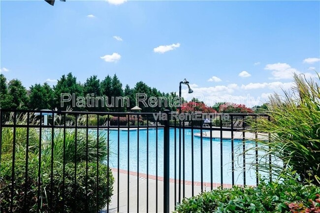 Building Photo - 3135 Millington Pl