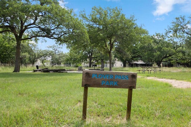Building Photo - 120 Plover Pass