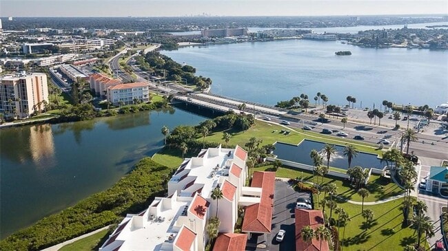 Building Photo - 7871 Sailboat Key Blvd S