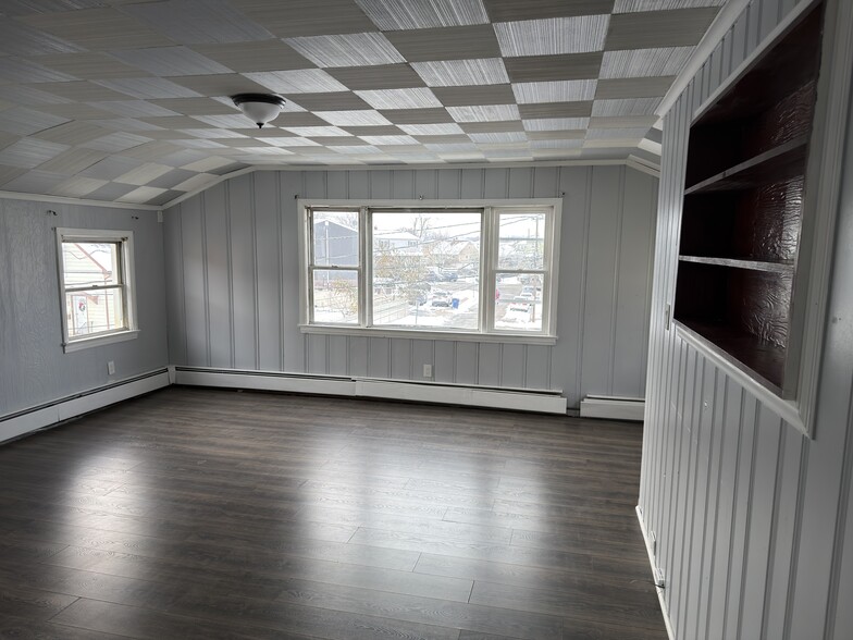 Building Photo - 462 Jackson Ave