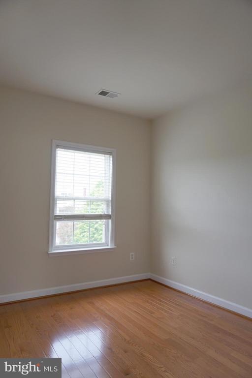 Building Photo - 1107 Gaither Rd