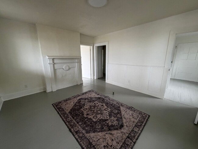 Building Photo - Exclusively Offered By Muse Realty Rentals, LLC