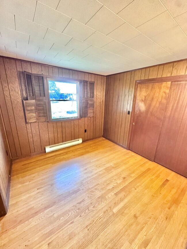 Building Photo - THREE BEDROOM RANCH HOME IN PARKLAND SCHOOL DISTRICT