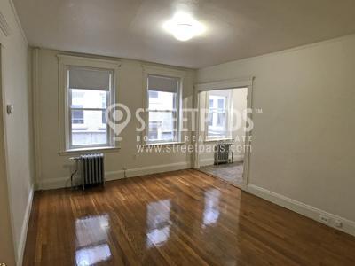 Building Photo - 1 bedroom in Boston MA 02215