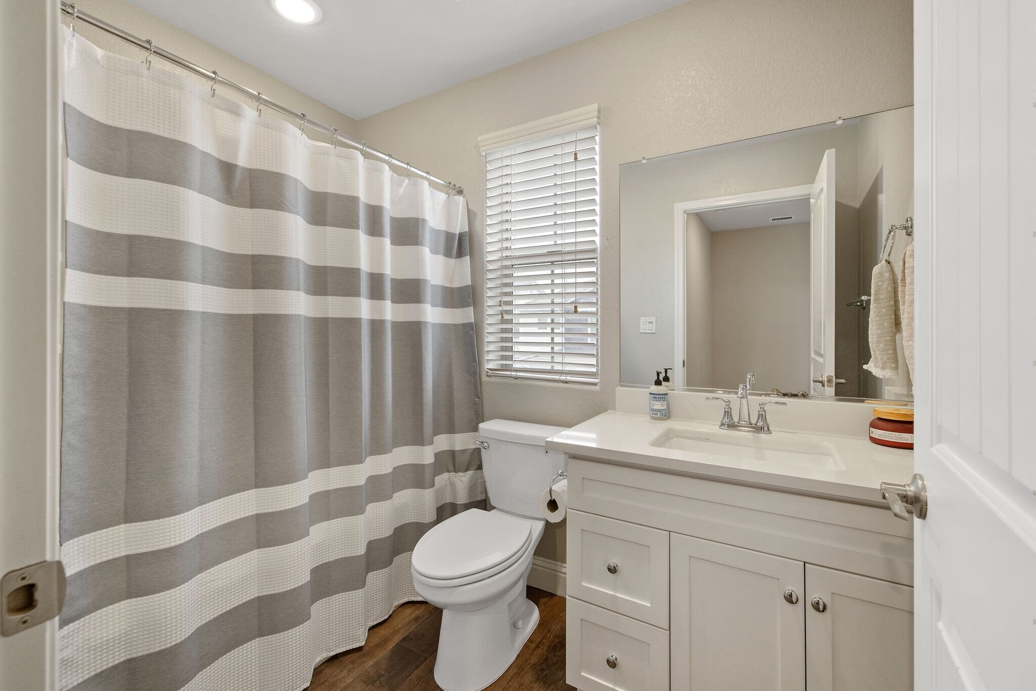 Building Photo - 6212 E Bibi Dr