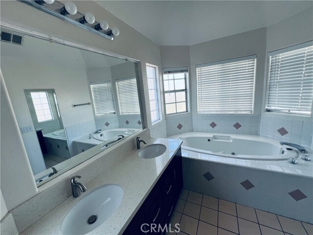 Building Photo - 5805 Encinita Ave