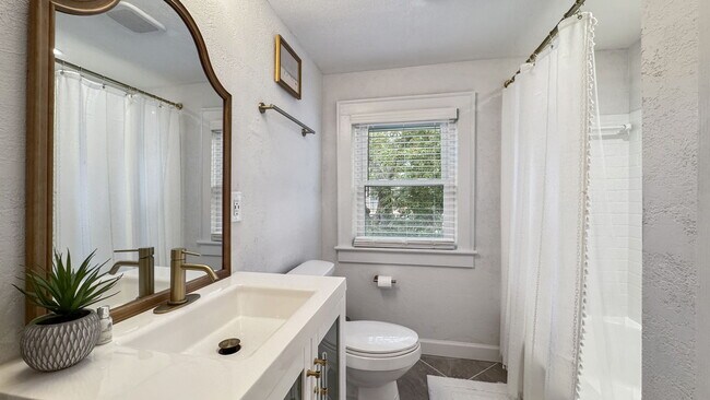 Building Photo - 3576 Norland Ct