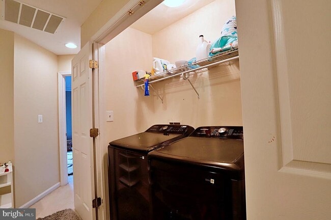 Building Photo - 4852 Cavallo Way