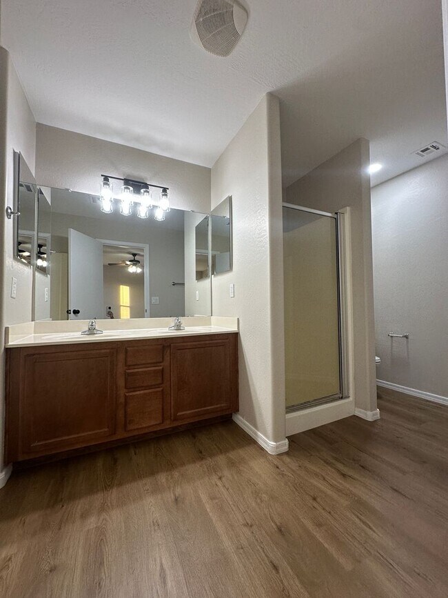 Building Photo - San Tan Valley, 4 bed, 2.5 bath, huge loft, 2300 sqft, 3 car garage