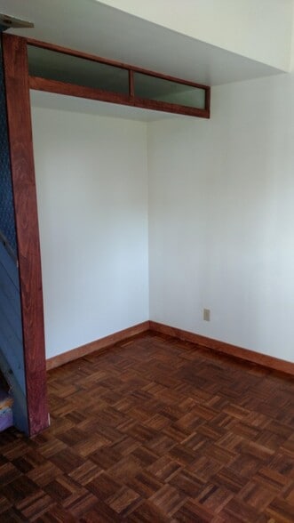 Building Photo - 105 Auburn Rd