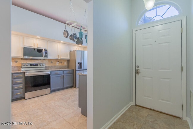 Building Photo - 12048 Saverio Ln