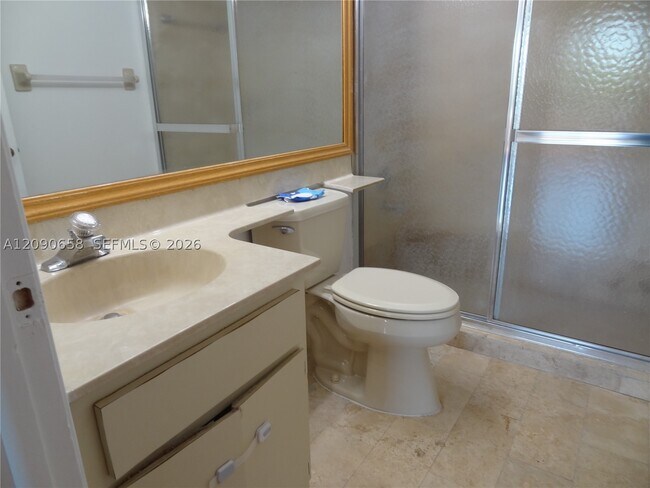 Building Photo - 8850 SW 123rd Ct