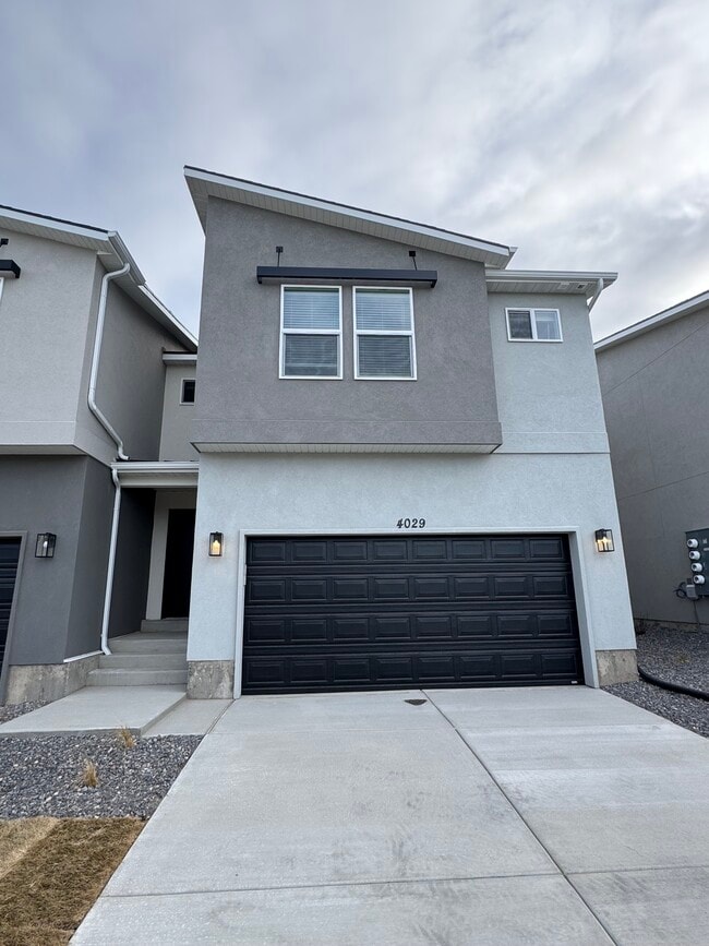 Building Photo - 4029 S Woodland Ave