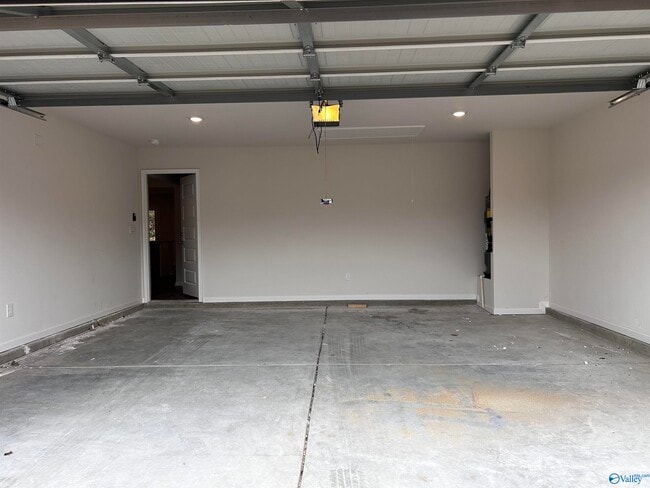 Building Photo - 9946 Sequoyah Cv Dr SE