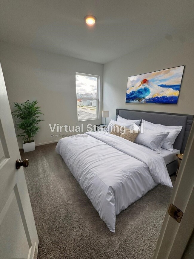 Building Photo - 18247 Via Aurelia Dr