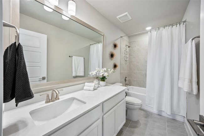 Building Photo - 6923 California Black Oak Dr