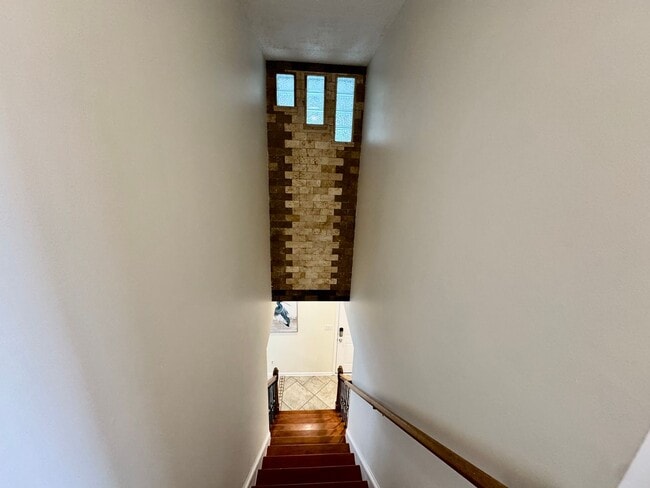 Building Photo - 4-Bedroom Home in Rock Creek Available NOW...