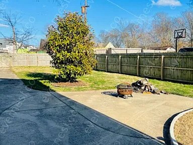 Building Photo - 3-Bed/2.5-Bath Home/Available Soon!