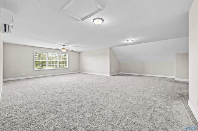 Building Photo - 104 Erskin Parcus Dr