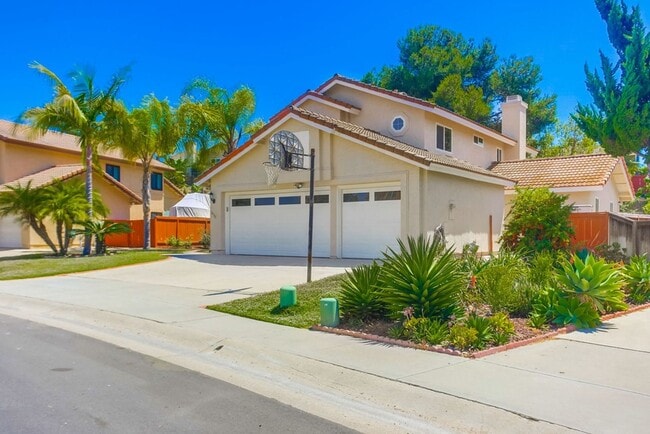 Building Photo - 10730 Carillon Ct