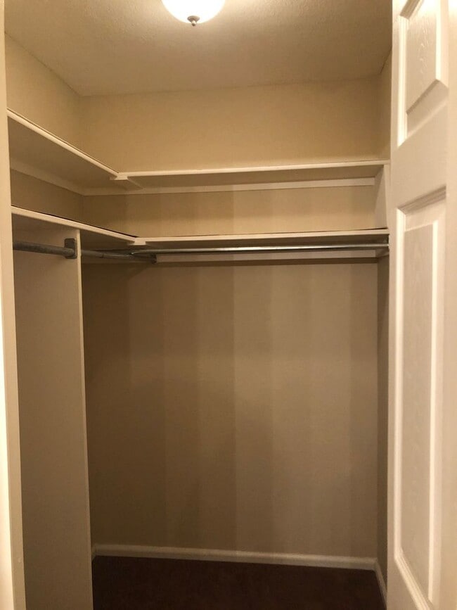 Building Photo - NICE 2ND STORY CONDO IN WOODSIDE SIERRA GATED COMMUNITY NEAR LOEHMANN'S PLAZA!