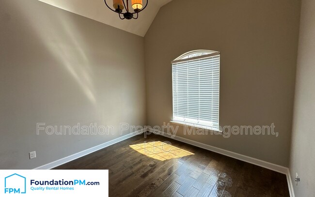 Building Photo - 4321 Wethersby Dr