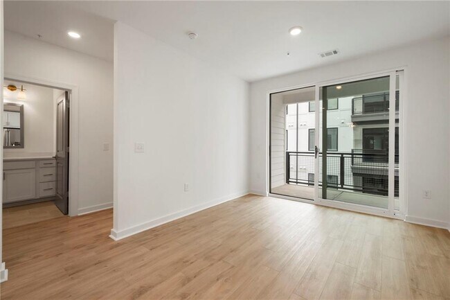Building Photo - 388 Pratt Dr SE