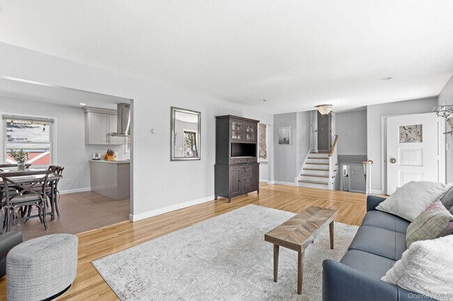 Building Photo - 17 Cottage Pl