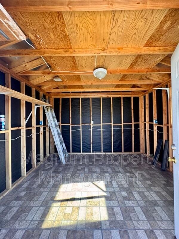 Building Photo - 29820 Thornhill Dr