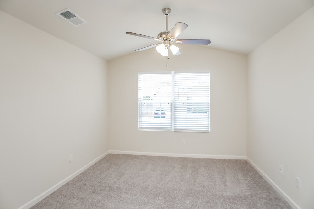 Building Photo - 302 Freeman Cir