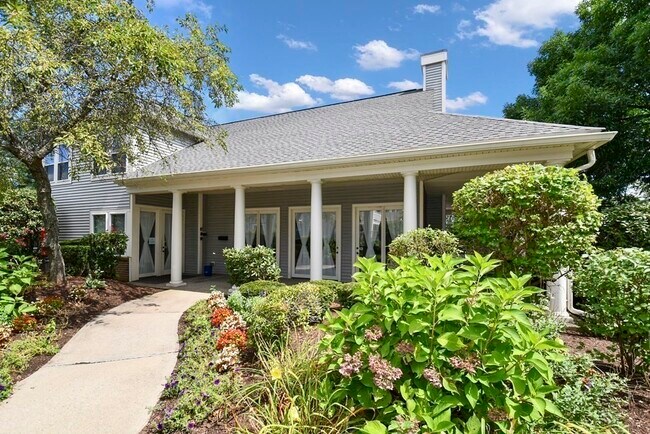 Building Photo - 200 Falls Blvd