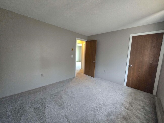 Building Photo - 311 Great Bay Woods