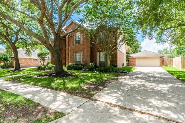 Building Photo - 2608 Leroy St