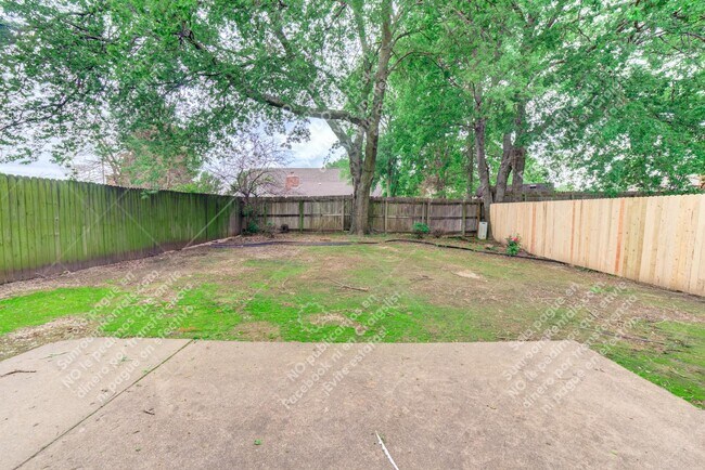 Building Photo - 7012 S 78th E Ave
